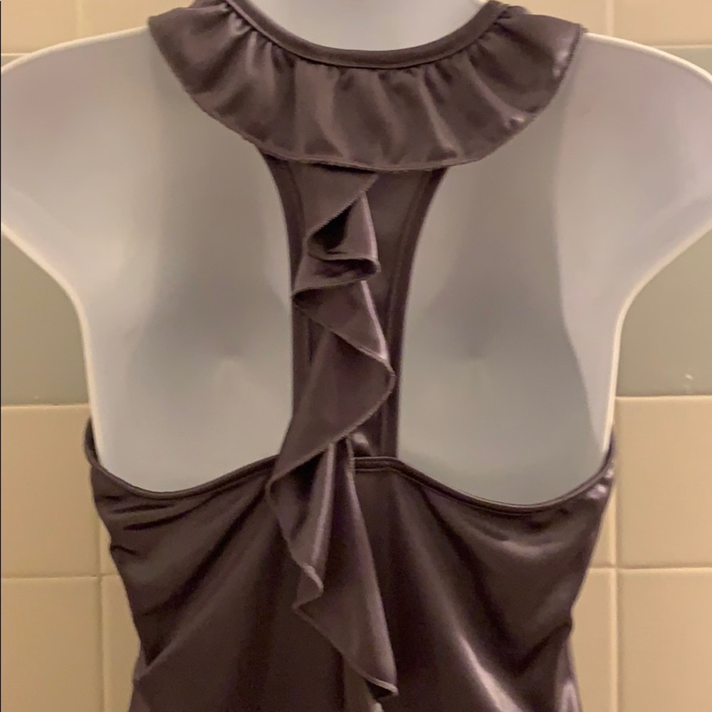 Metallic tank